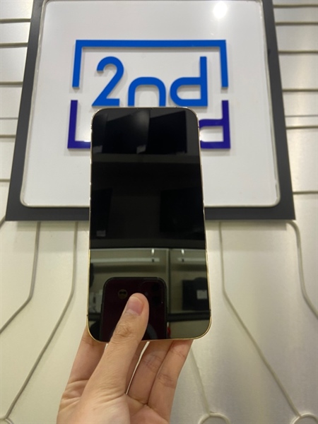 Điện thoại iPhone 13 Promax - LL/A - 128GB - Pin 100% thay new - Màu vàng gold - Ngoại hình: 98% - Màn xước nhẹ - Body 3