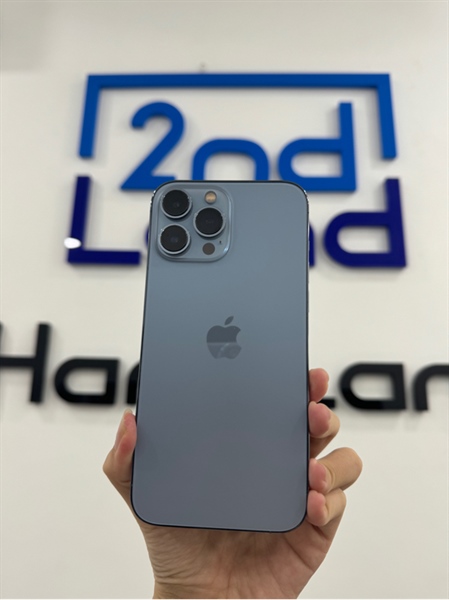 Điện thoại iPhone 13 promax - LL/A - IOS 18.0.1 - 512GB - Màu xanh dương - Pin 100% - Ngoại hình 99% - Box - Kèm sạc