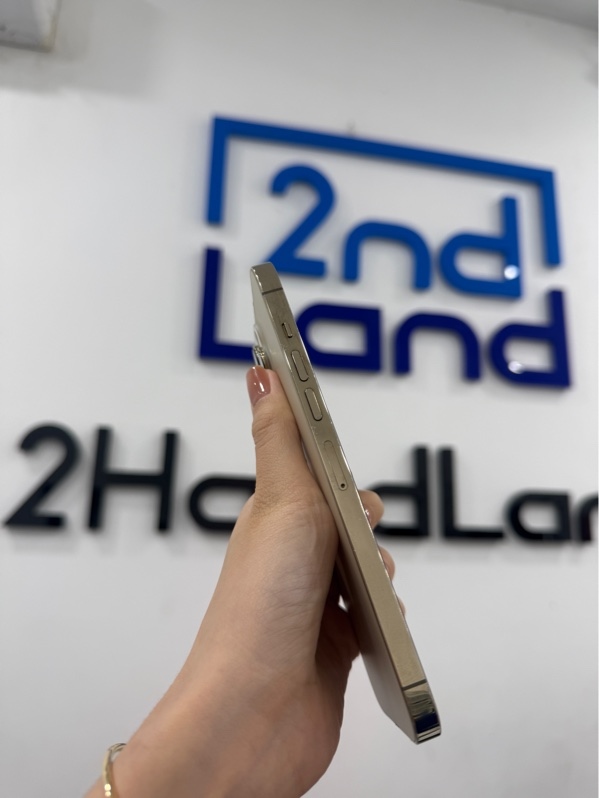 Điện thoại iPhone 13 promax - LL/A - IOS 18.6.2 - 128GB - Màu vàng - Pin thay 100% - Ngoại hình 97% - Màn trầy , thay lưng , viền trầy , cấn 4 góc - Body