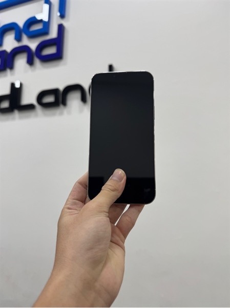 Điện thoại iPhone 13 Promax - TH/A - 256GB - IOS 26.2 - Pin 100% đã thay new - Màu bạc - Ngoại hình 98% - Body 3