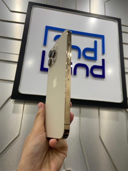 Điện thoại iPhone 13 Promax - VN/A - 256GB - Pin 100% không xác định - Màu Gold - Ngoại hình: 97% - viền cam trầy - Body 1