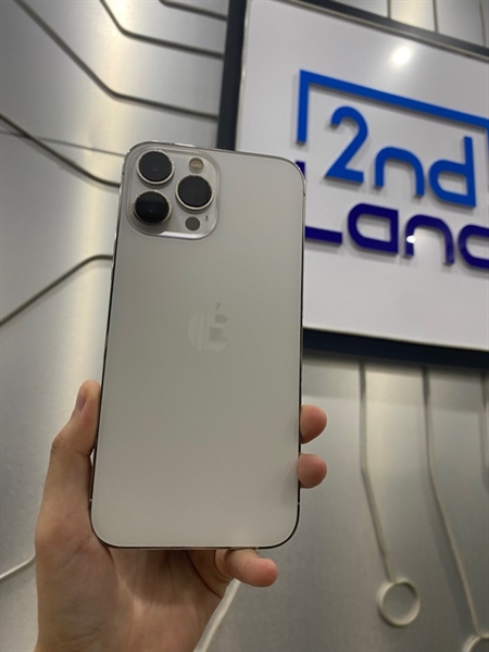 Điện thoại iPhone 13 Promax - ZP/A - 256GB - IOS 17.7 - Pin 83% - Màu trắng - Ngoại hình : 97% - Hư khen sim , màn xước, hở màn - Body