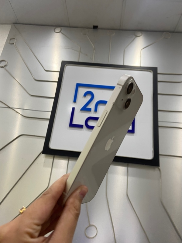 Điện thoại iPhone 13 - VN/A - 128GB - Pin 100% thay new - Màu trắng - Ngoại hình: 97% - Màn ám vàng viền, trầy xước thân nhẹ - Body