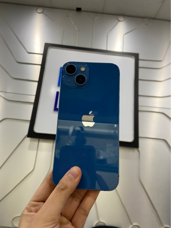 Điện thoại iPhone 13 - VN/A - 128GB - Pin 100% thay new - Màu xanh - Ngoại hình: 97% - Body