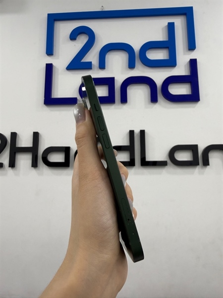 Điện thoại iPhone 13 - VN/A - IOS 18.5 - 128GB - Màu xanh lá - Pin thay 100% - Ngoại hình 97% - Màn vàng nhẹ , màn xước , viền trầy , tróc sơn , viền cam trầy , cấn góc - Body 1