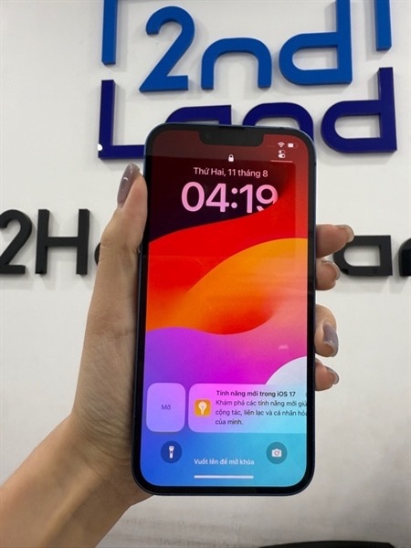 Điện thoại iPhone 13 - VN/A - IOS 18.6.1 - 128GB - Màu xanh - Pin 89% - Ngoại hình 98% - Màn xước lông mèo , trầy viền cam - Kèm Box , sạc 3