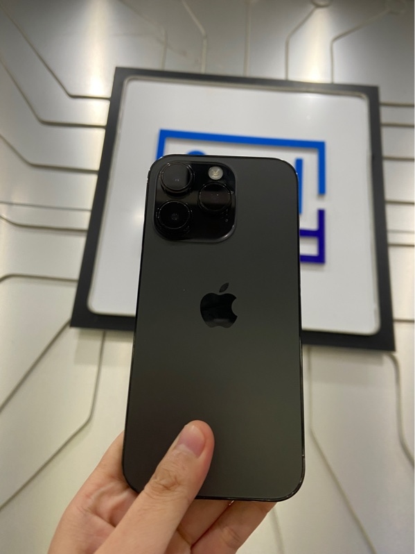 Điện thoại Iphone 14 Pro - LL/A - 128GB - Pin 100% đã thay - Màu đen - Ngoại hình: 97% - Đã thay màn chính hãnh, màn trầy nhẹ - Body