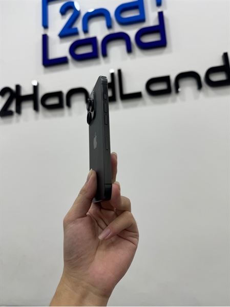 Điện thoại iPhone 15 Pro - KH/A - 128GB - IOS 26.0.1 - Pin 100% đã thay - Màu đen - Ngoại hình 98.5% - Màn ép kính - Body 1