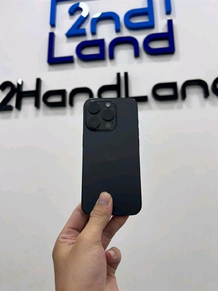 Điện thoại iPhone 15 Pro - LL/A - 128GB - IOS 18.6.2 - Pin 85% - Ngoại hình 98% - Body
