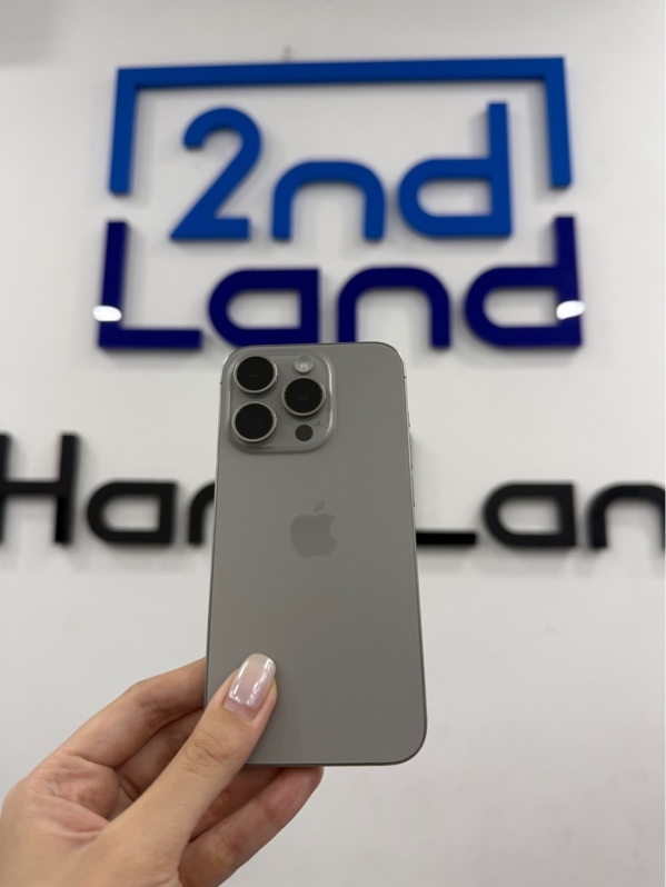Điện thoại iPhone 15 Pro - LL/A - IOS 26.1 - 128GB - Màu titan tự nhiên - Pin 90% - Ngoại hình 98% - Body