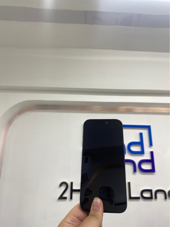 Điện thoại iPhone 15 Pro - LL/A - IOS 26.2.1 - 256gb - Màu đen - Pin 87% chu kỳ sạc 812 - Ngoại hình 97% - Màn linh kiện LCD - Body