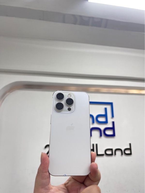 Điện thoại iPhone 15 pro - LL/A - IOS 27.0.1 - 512gb - Màu trắng - Pin thay 100% chu kỳ sạc 1168 - Ngoại hình 97% - Màn thay chính hãng, sườn nhăm - Body