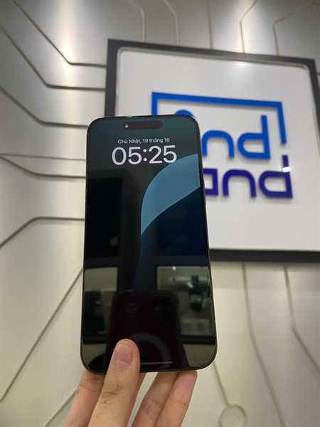 Điện thoại iPhone 15 Promax - KH/A - 256GB - IOS 18.4.1 - Pin 85% - Màu xanh - Ngoại hình: 97.5 % - Body 3