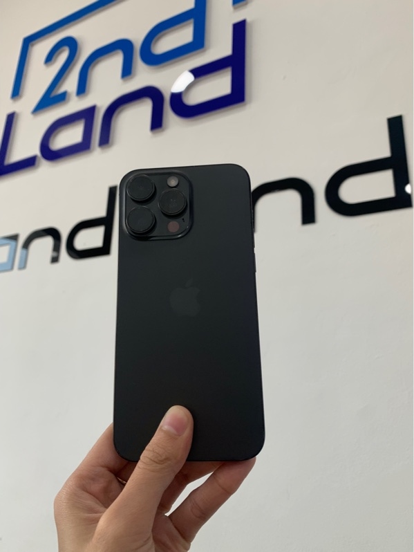 Điện thoại iPhone 15 Promax - LL/A - 256GB - Màu đen - Pin 100% đã thay - Ngoại hình: 97% - Màn đánh kính - Body