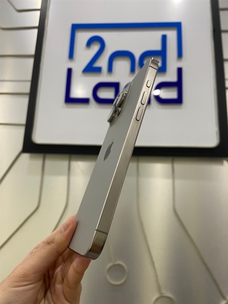 Điện thoại iPhone 15 Promax - LL/A - 256GB - Pin 100% thay new - Màu xám - Ngoại hình: 98% - Body 1