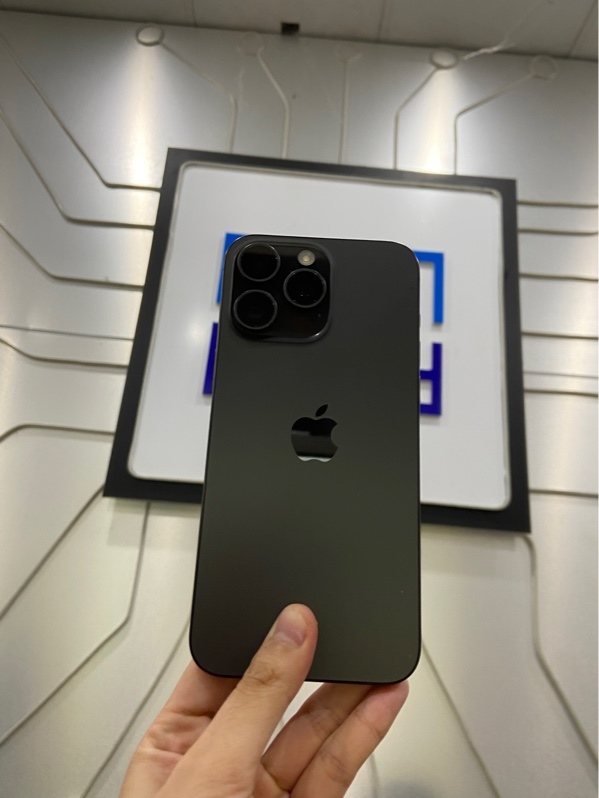 Điện thoại iPhone 15 ProMax - LL/A - 256GB - Pin 82% - Màu đen titan - Ngoại hình: 98% - Kèm Box + sạc