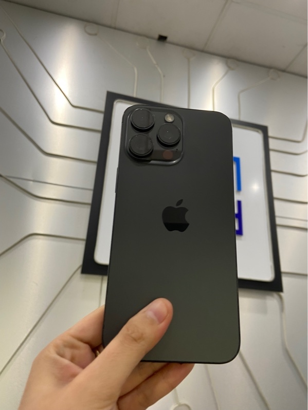 Điện Thoại iPhone 15 Promax - LL/A - 256GB - Pin 86% - Màu đen - Ngoại hình: 98% - Body