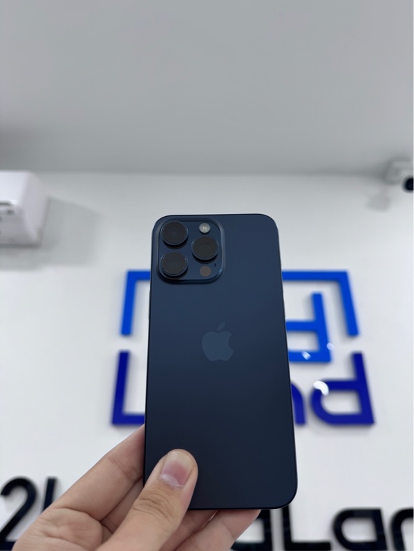 Điện thoại iPhone 15 Promax - VN/A - 256Gb - iOS 27.0 - Màu xanh - Pin thay 100% - Ngoại hình 97,5% - Trầy xước - Kèm box