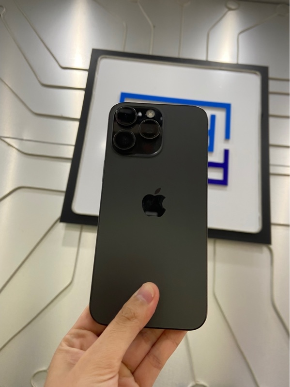 Điện thoại iPhone 15 Promax - VN/A - 256GB - Pin 100% thay new - Màu đen - Ngoại hình: 97% - Xước sườn + kính - Body