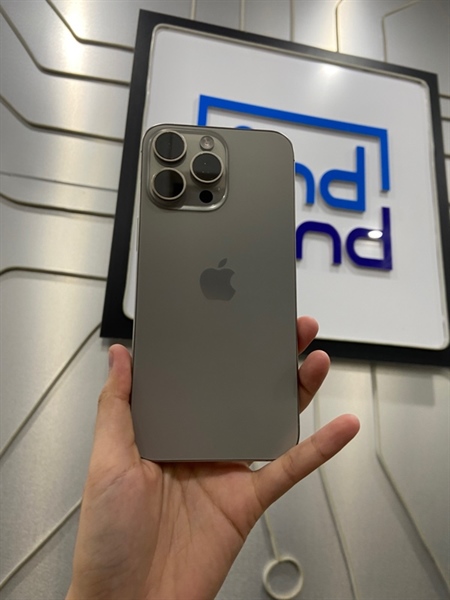 Điện thoại iPhone 15 Promax - VN/A - 256GB - Pin 86% - Chu kì sạc 386 - Màu titan tự nhiên - Ngoại hình: 98% - Body