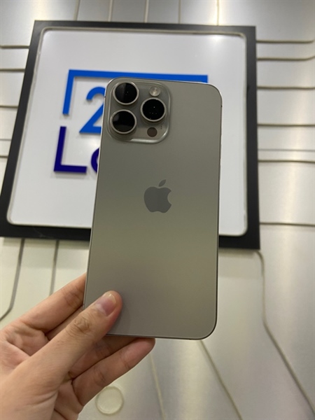 Điện thoại iPhone 15 Promax - VN/A - 256GB - Pin 91% - Chu kì sạc 653 lần - Màu titan - Ngoại hình: 98% - Body
