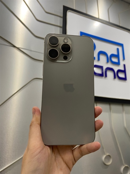 Điện thoại iPhone 15 Promax - VN/A - 256GB - Pin 98% đã thay - Màu titan tự nhiên - Ngoại hình: 98% - Body