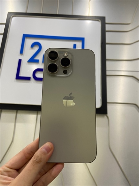 Điện thoại iPhone 15 Promax - VN/A - 256GB - Sim vật lý - Pin 86% - Màu xám - Ngoại hình: 98% - Kèm Box 1