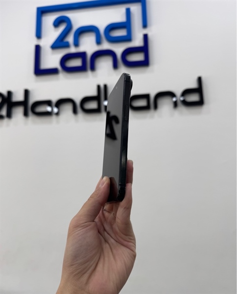 Điện thoại iPhone 15 - VN/A - 128GB - IOS 18.6.2 - Pin 88% - Màu đen - Ngoại hình 96% - Box 1