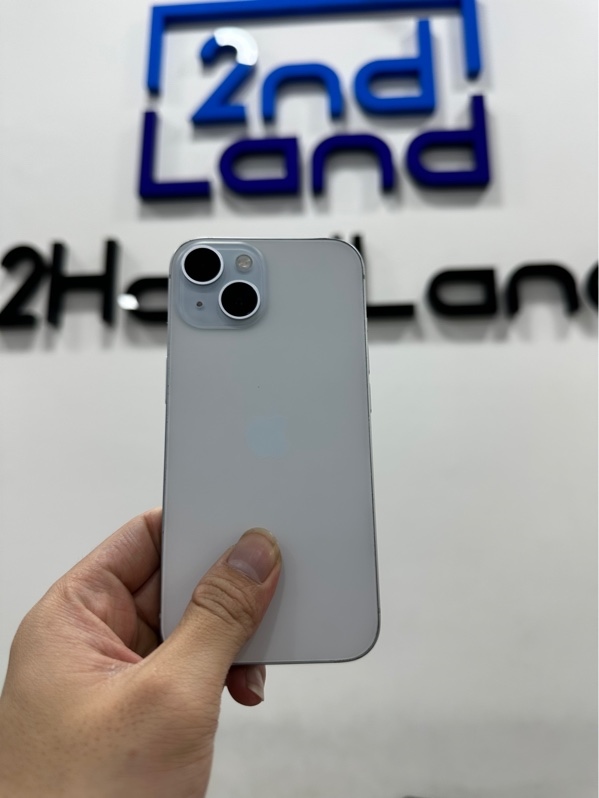 Điện thoại iPhone 15 - VN/A - 128GB - IOS 26.5 - Pin 86% - Màu xanh dương nhạt - Ngoại hình 95% - Viền trầy cấn góc - Body