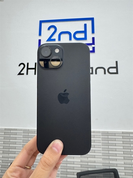 Điện thoại iPhone 15 - VN/A - 256GB - Màu đen - Pin thay 100% - Ngoại hình 98% - Đã thay màn chính hãng - Body, kèm sạc