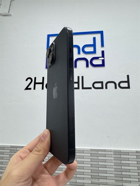 Điện thoại iPhone 15 - VN/A - 256GB - Màu đen - Pin thay 100% - Ngoại hình 98% - Đã thay màn chính hãng - Body, kèm sạc 1