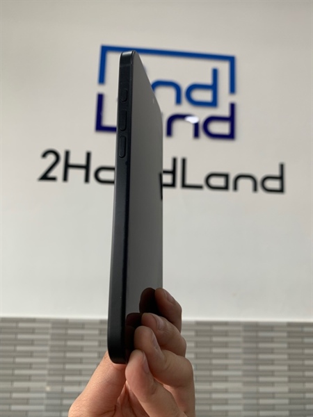 Điện thoại iPhone 16 Plus - LLA - 128GB -Màu đen - Pin 92% - Ngoại hình: 97.5% - Sườn chấm bi - Box 1