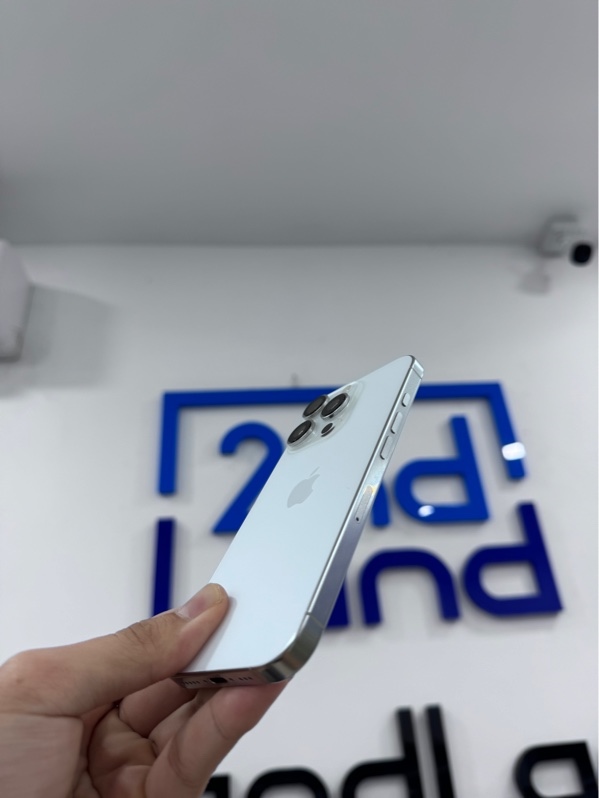 Điên thoại iPhone 16 Pro - KH/A - 256GB - ios 26.6.2 - Màu trắng - Pin zin 85% - Ngoại hình 98% - Kèm sạc linh kiện