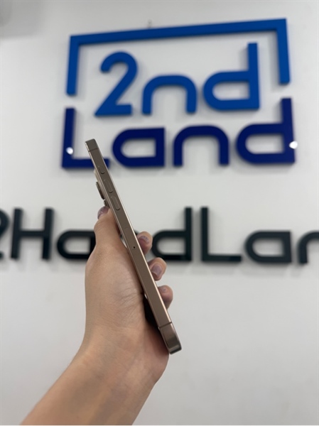 Điện thoại iPhone 16 pro max - VN/A - IOS 26.2.1 - 256Gb - Màu vàng sa mạc - Pin 94% 413 lần sạc- Ngoại hình 97% - Màn trầy nhiều , cấn góc - body 1