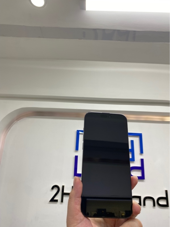 Điện thoại iPhone 16 pro max - VN/A - IOS 26.5.2 - 256gb - Titan - Màu đen - Pin 100% chu kỳ sạc 212 - Ngoại hình 97% - Cấn trầy góc - Body