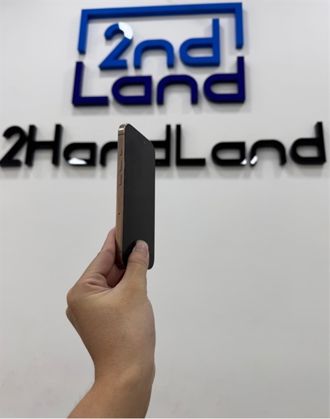 Điện thoại iPhone 16 Pro - VN/A - 256GB - IOS 26.1 - Pin 100% 147 lần sạc - Màu titan sa mạc - Ngoại hình 98% - Body 2