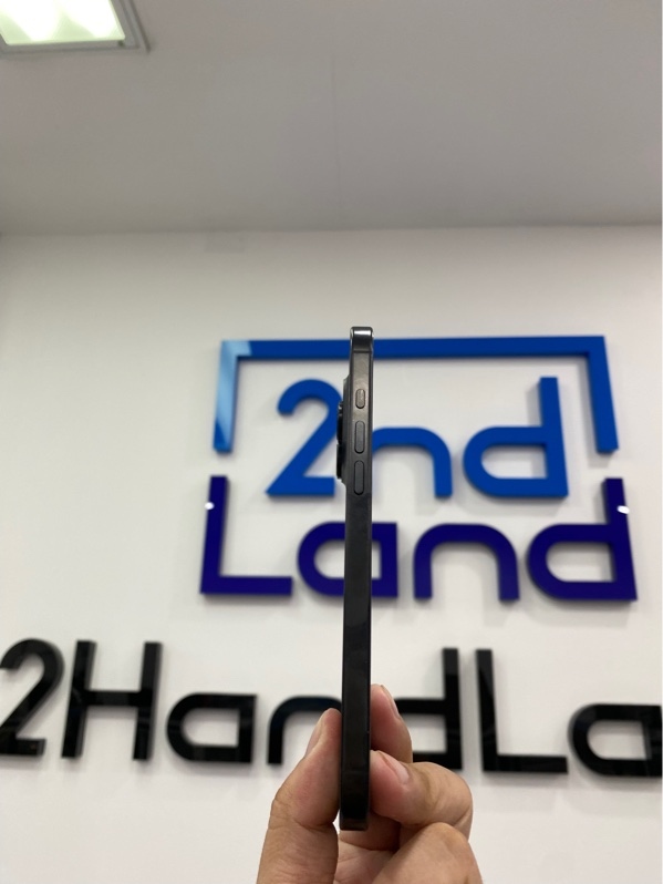 Điện thoại iPhone 16 promax - LL/A -256GB - Màu đen - Pin 100% - Ngoại hình: 97.5% - Body
