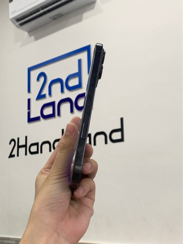 Điện thoại iPhone 16 Promax - LL/A - 512GB - Màu đen - Pin 93% - Ngoại hình: 97.5% - Trầy sườn nhẹ - Body