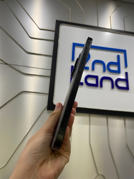 Điện thoại iPhone 16 Promax - VN/A - 256GB - IOS 18.2 - Pin 94% ( Chu kì sạc 350 ) - Màu đen - Ngoại hình: 98% - Màn đã thay chính hãng - Body 1