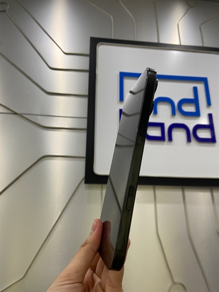 Điện thoại iPhone 16 Promax - VN/A - 256GB - IOS 18.2 - Pin 94% ( Chu kì sạc 350 ) - Màu đen - Ngoại hình: 98% - Màn đã thay chính hãng - Body 2