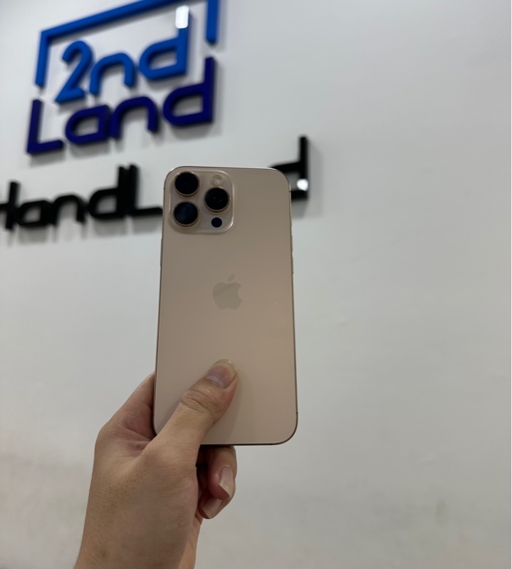 Điện thoại iPhone 16 Promax - VN/A - 256GB - IOS 18.6.2 - Pin 88% - Màu titan sa mạc - Ngoại hình 98% - Body