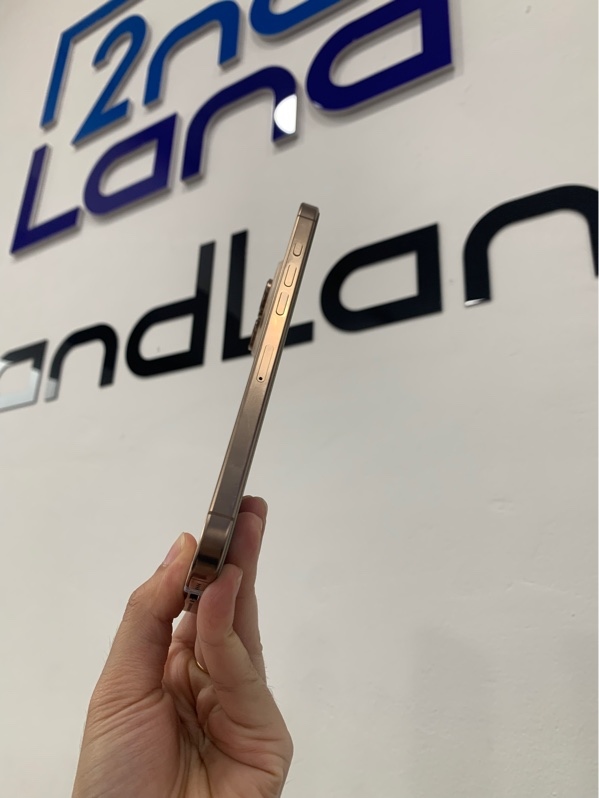 Điện thoại iPhone 16 Promax - VN/A - 256GB - Màu titan sa mạc - Pin 86% chu kì sạc 699 lần - Ngoại hình: 98% - Body