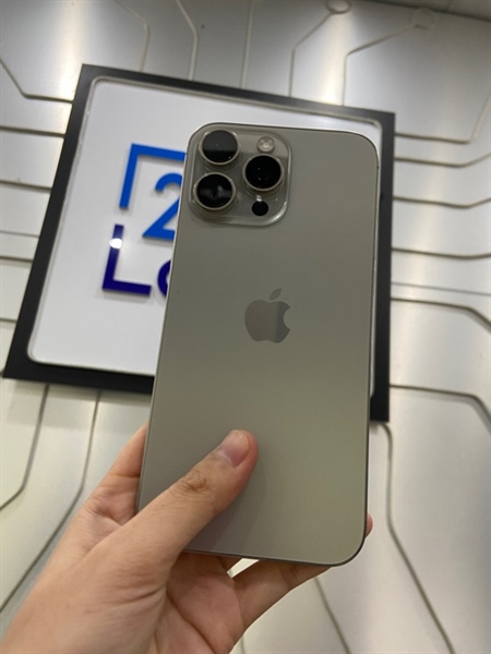 Điện thoại iPhone 16 Promax - VN/A - 256GB - Pin 100% - Chu kì 174 lần - Màu titan tự nhiên - Ngoại hình: 98% - Bị hằn dấu ốp lưng - Body