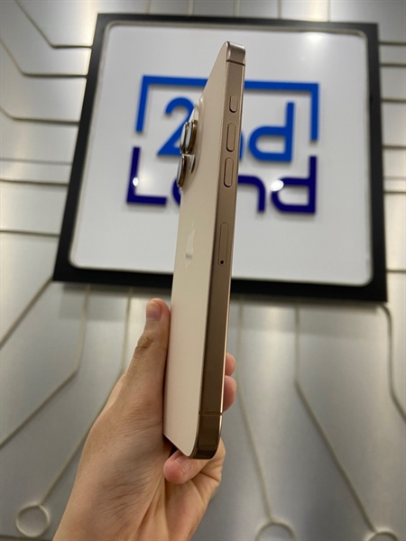 Điện thoại iPhone 16 Promax - VN/A - 256GB - Pin 98% - Chu kì sạc 216 lần - Màu gold - Ngoại hình: 97.5% - Body 1