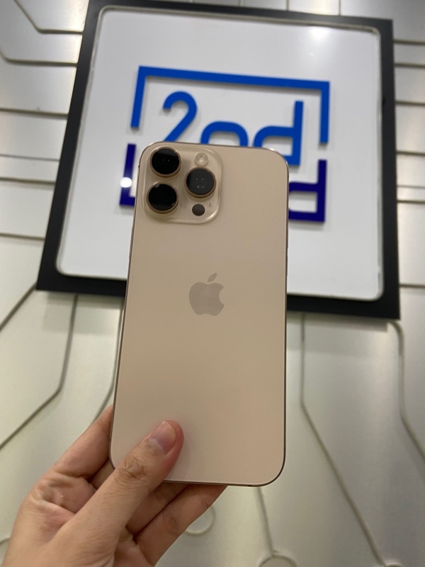 Điện thoại iPhone 16 ProMax - VN/A - 256GB - Pin 99% - Màu titan sa mạc - Ngoại hình: 98% - Kèm Box