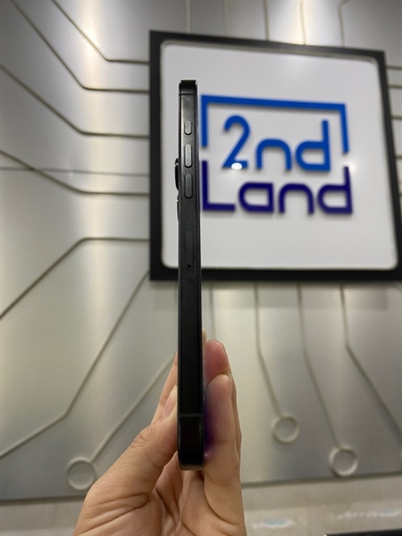 Điện thoại iPhone 16 Promax - VN/A - IOS 26 - 256GB - Pin 100% Chu kì sạc 152 lần - Màu đen - Ngoại hình: 98% - Kèm hộp 2