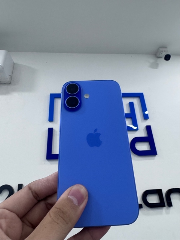 Điện thoại iPhone 16 - VN/A - ios 26.5.2 - 128gb - Màu xanh - Pin 90% chu kỳ 573 - Ngoại hình 97% - Trầy xước - Kèm sạc linh kiện