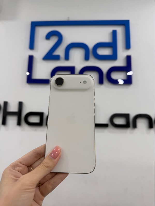 Điện thoại iPhone 17 air - LL/A - IOS 26.5 - 256GB - Màu trắng - Pin 100% chu kì sạc 115 - Ngoại hình 97.5% - viền xước nhẹ - Fullbox