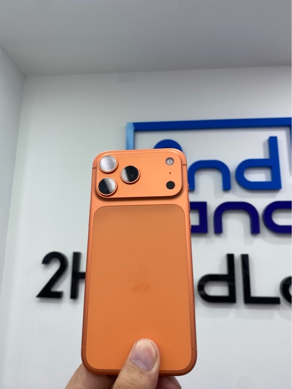Điện thoại iPhone 17 Pro Max - ZP/A - 256GB - Pin: 94% - Chu kỳ sạc 299 - Màu cam - Ngoại hình: 97.5% - Kèm Box