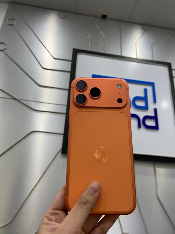 Điện thoại iPhone 17 ProMax - 256GB - ZP/A - Pin 92% - Màu cam - Ngoại hình: 97.5% - Xước viền - Body